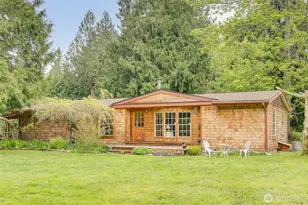 472 Iris Ln, Camano Island, WA 98282 - Photo 4