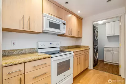 3221 SW Avalon Way #313, Seattle, WA 98126 - Photo 10