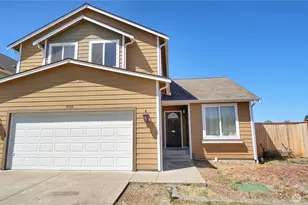 9933 Bourbon St SE, Yelm, WA 98597 - Photo 2