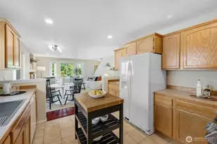 4084 Letitia Ave S, Seattle, WA 98118 - Photo 8