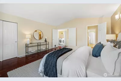 4084 Letitia Avenue S, Seattle, WA 98118 - Photo 14