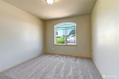14413 Sandy Glen E, Puyallup, WA 98375 - Photo 16