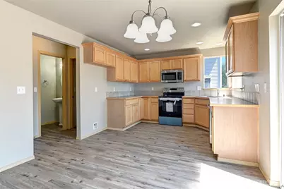 14413 Sandy Glen E, Puyallup, WA 98375 - Photo 8