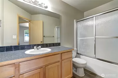 14413 Sandy Glen E, Puyallup, WA 98375 - Photo 18