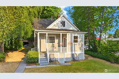 115 3rd Avenue N, Edmonds, WA 98020 - Photo 2