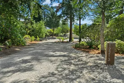 12213 206th Place SE, Issaquah, WA 98027 - Photo 2