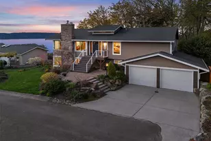9219 60th Ave W, Mukilteo, WA 98275 - Photo 2