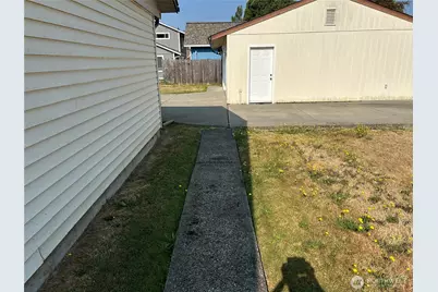 603 Gove, Steilacoom, WA 98388 - Photo 10