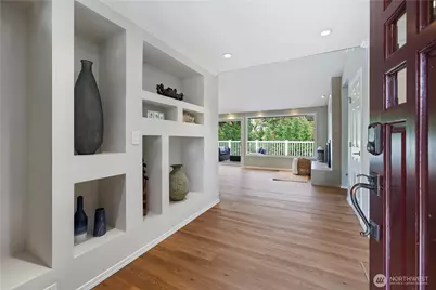9726 SE 40th Street, Mercer Island, WA 98040 - Photo 4