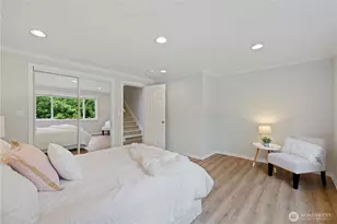 9726 SE 40th St, Mercer Island, WA 98040 - Photo 32