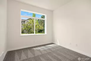 515 241st Ln SE, Sammamish, WA 98074 - Photo 12