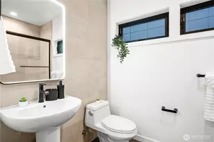 13024 Corliss Ave N, Seattle, WA 98133 - Photo 22