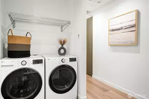 13024 Corliss Ave N, Seattle, WA 98133 - Photo 24