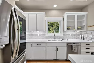 9600 Jm Dickinson Road SW, Port Orchard, WA 98367 - Photo 14