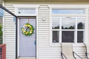 1108 S 207th St, SeaTac, WA 98198 - Photo 2