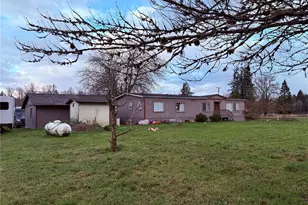 749 Commodore Ln, Camano Island, WA 98282 - Photo 36