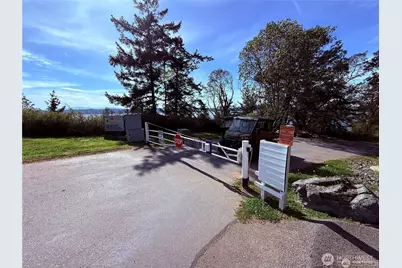 749 Commodore Lane, Camano Island, WA 98282 - Photo 32