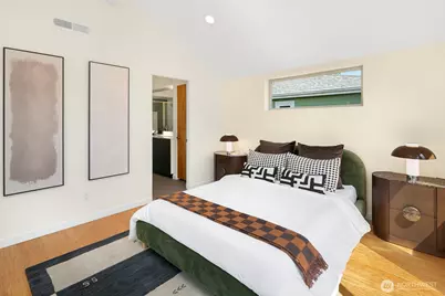 1120 26th Avenue S, Seattle, WA 98144 - Photo 10