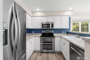 2530 15th Ave W, Seattle, WA 98119 - Photo 6