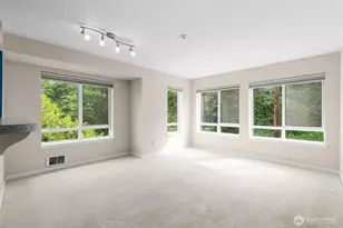 2530 15th Ave W, Seattle, WA 98119 - Photo 4