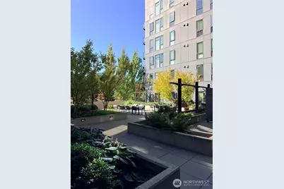 1085 103rd Avenue NE #220, Bellevue, WA 98004 - Photo 24