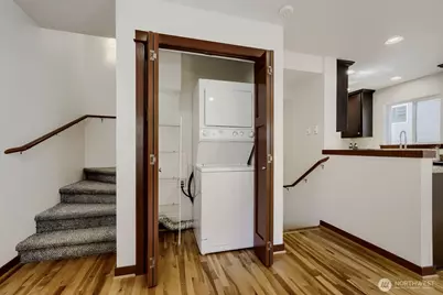 9519 8th Avenue NW #B, Seattle, WA 98117 - Photo 18