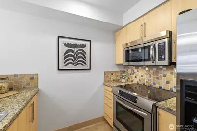 424 N 85th Street #202, Seattle, WA 89103 - Photo 10