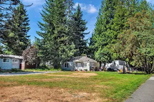 352 E 2nd St, North Bend, WA 98045 - Photo 1