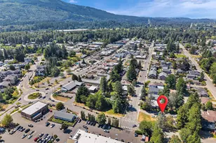 352 E 2nd St, North Bend, WA 98045 - Photo 10