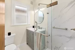 6322 5th Ave NE, Seattle, WA 98115 - Photo 10