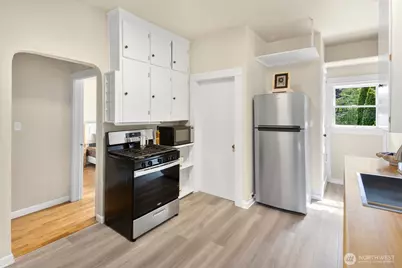 6322 5th Avenue NE, Seattle, WA 98115 - Photo 8