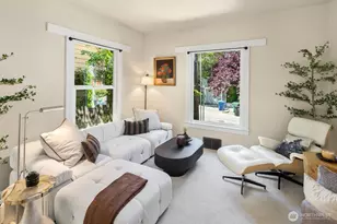 6322 5th Ave NE, Seattle, WA 98115 - Photo 2