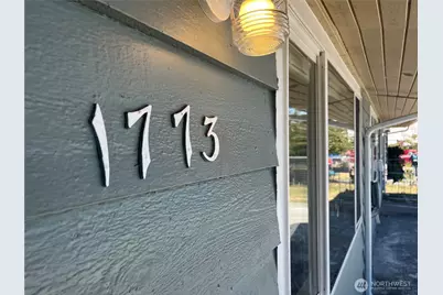 1773 19th Avenue S, Seattle, WA 98144 - Photo 2