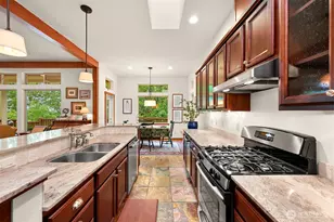 1910 40th St, Bellingham, WA 98229 - Photo 14