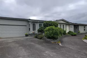 3802 James St, Bellingham, WA 98226 - Photo 1