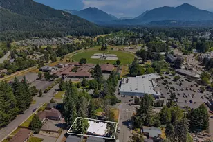 332 E 2nd St, North Bend, WA 98045 - Photo 8