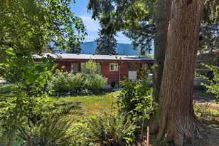 332 E 2nd St, North Bend, WA 98045 - Photo 2