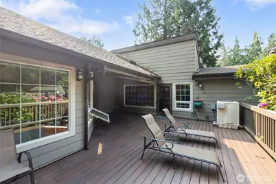 10822 NE 148th Lane #J102, Bothell, WA 98011 - Photo 24