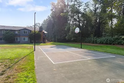 10822 NE 148th Lane #J102, Bothell, WA 98011 - Photo 28