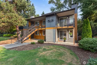 10822 NE 148th Lane #J102, Bothell, WA 98011 - Photo 2