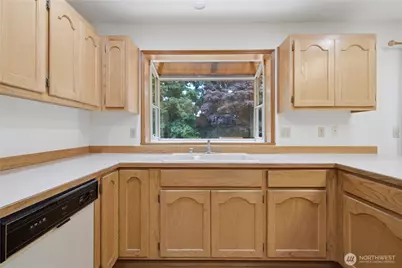 5536 70th Street NE, Marysville, WA 98270 - Photo 8