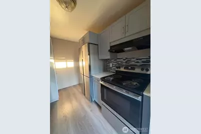 5711 122nd Pl SE #218, Bellevue, WA 98006 - Photo 4