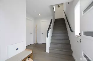 11530 Greenwood Ave N, Seattle, WA 98133 - Photo 6