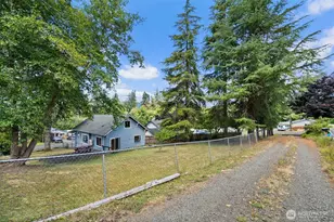 613 Cherry St, Raymond, WA 98577 - Photo 32