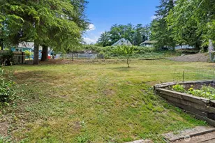 613 Cherry St, Raymond, WA 98577 - Photo 28