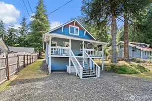 613 Cherry St, Raymond, WA 98577 - Photo 2