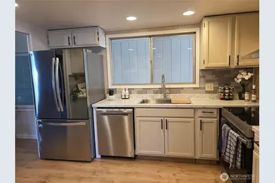 2500 Alder Street #204, Milton, WA 98354 - Photo 2