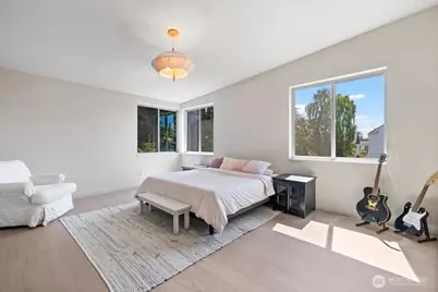 3454 33rd Avenue W, Seattle, WA 98199 - Photo 16