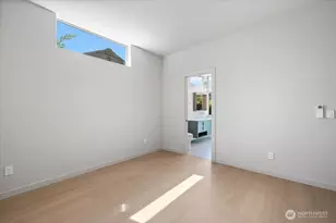 3454 33rd Ave W, Seattle, WA 98199 - Photo 12