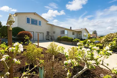 1119 Longview Avenue, Anacortes, WA 98221 - Photo 4